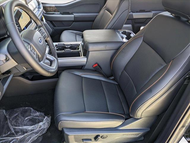 2025 Ford F-250 Lariat photo 4