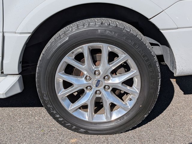 2017 Ford Expedition EL Limited photo 3