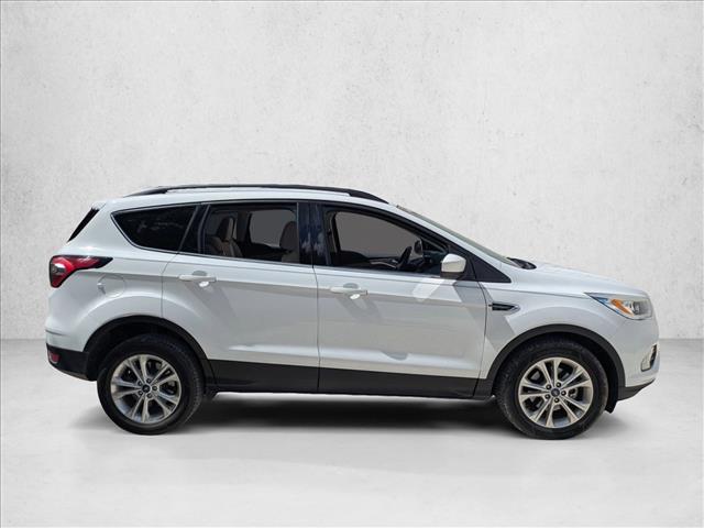 2017 Ford Escape SE photo 4