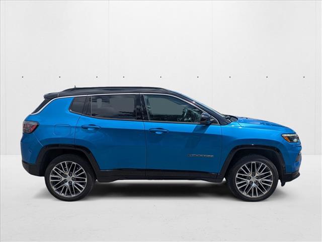 2022 Jeep Compass Limited photo 4