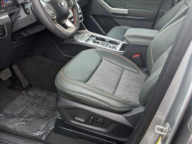 2024 Ford Explorer Timberline photo 4