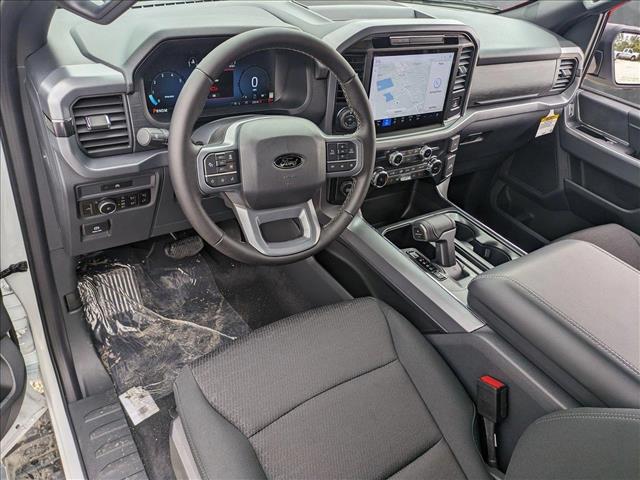 2025 Ford F-150 XLT photo 3