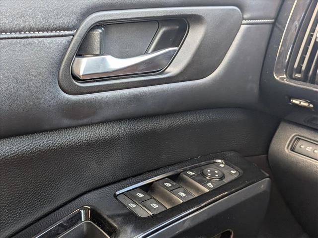 2022 Nissan Pathfinder SV photo 4