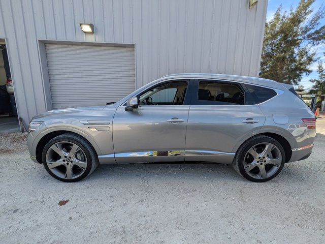 2024 Genesis GV80 Prestige photo 2