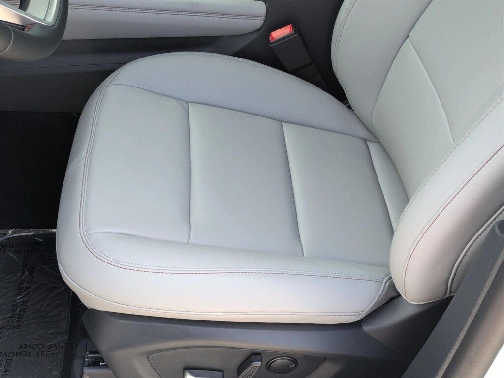 New 2026 Ford Explorer Active w/200A Pkg SUV