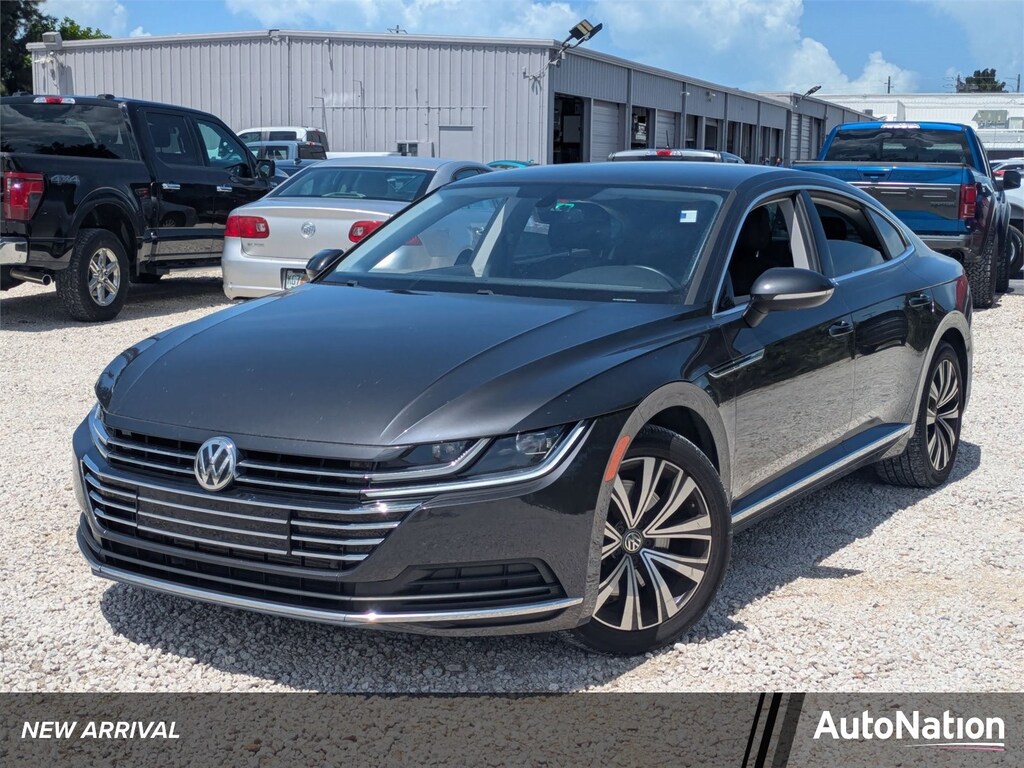 Used 2019 Volkswagen Arteon SE Sedan