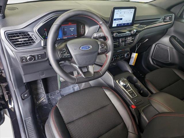2025 Ford Escape ST-Line photo 3
