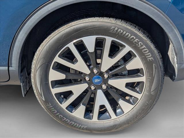 2020 Ford Escape SE Sport Hybrid photo 2