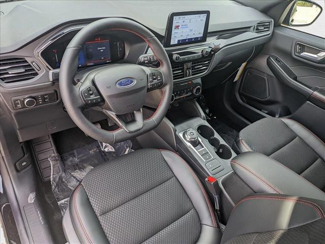 2025 Ford Escape ST-Line photo 2