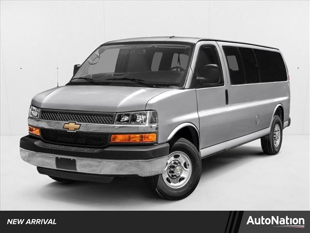 2017 Chevrolet Express 3500 LS Extended's photo