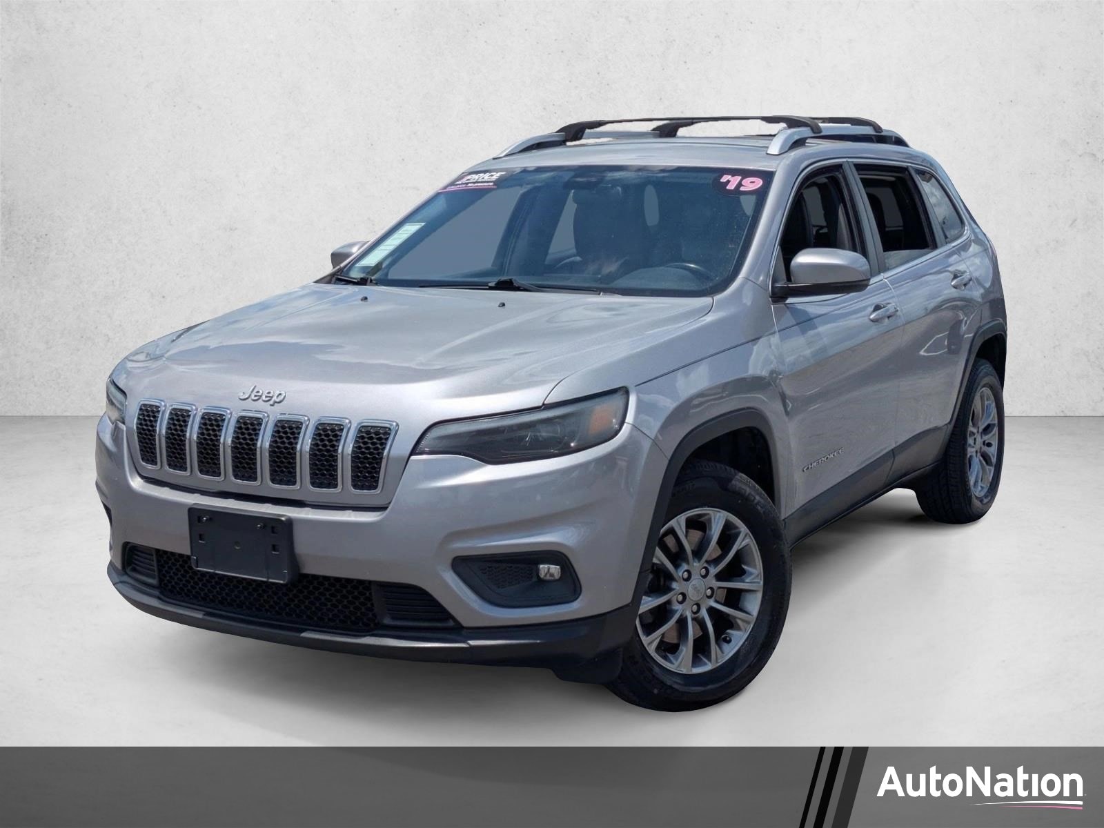 2019 Jeep Cherokee Latitude Plus 4X4's photo