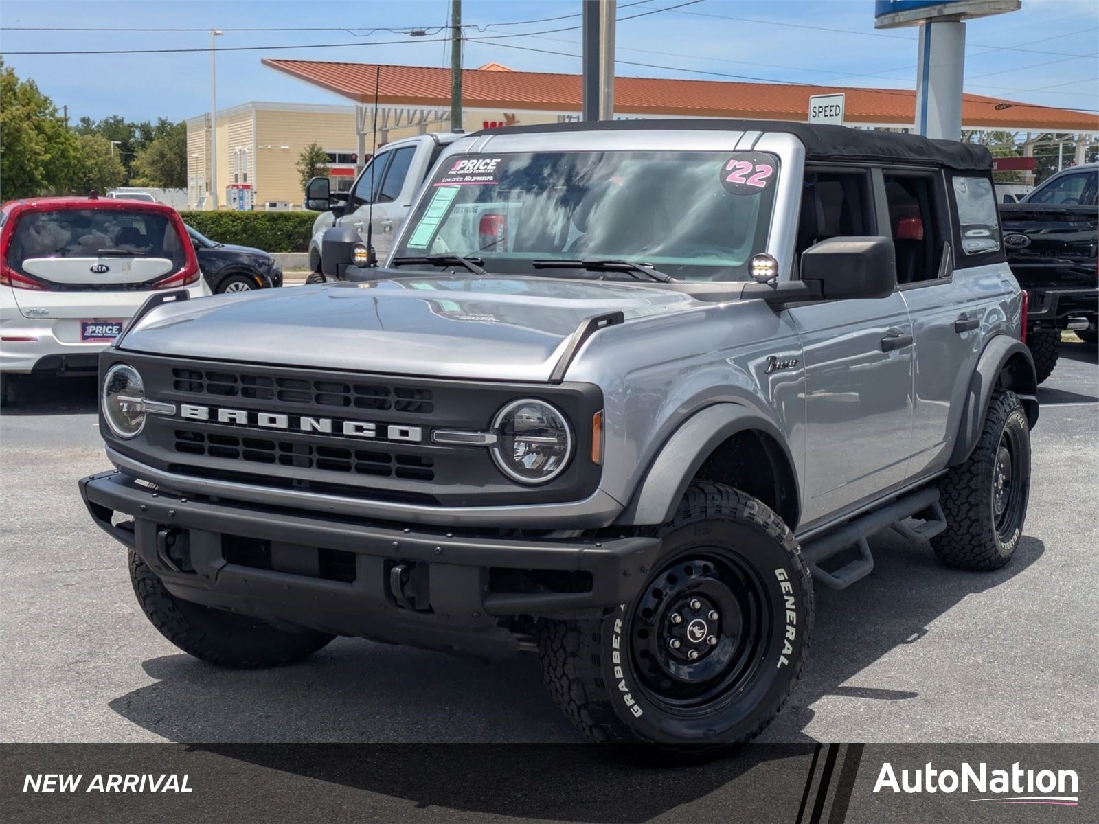 2022 Ford Bronco Black Diamond 4x4's photo