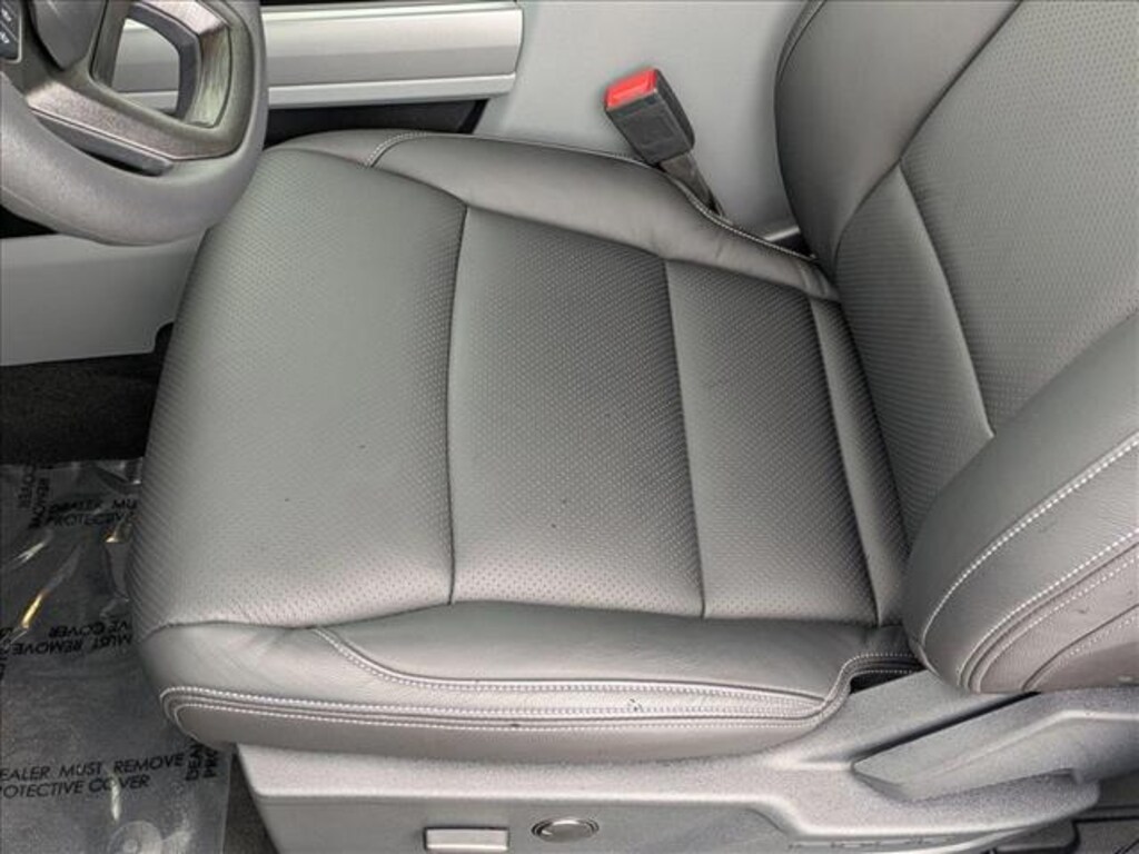 New 2026 Ford F-250 XLT Truck Crew Cab