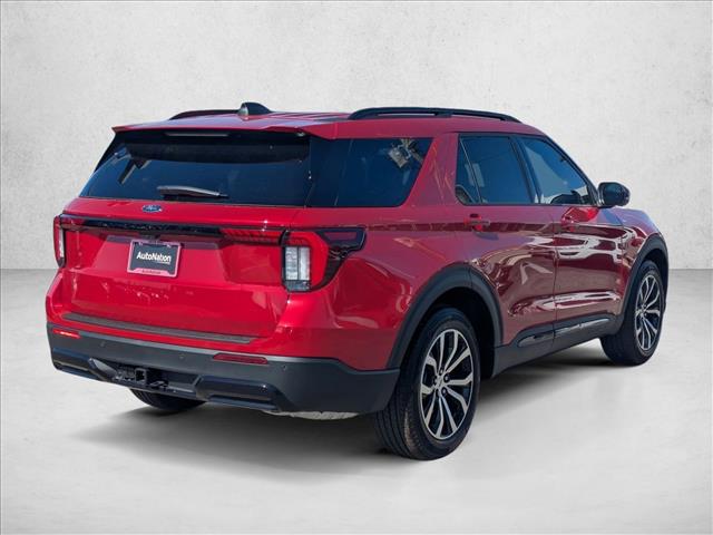 2026 Ford Explorer ST-Line photo 2