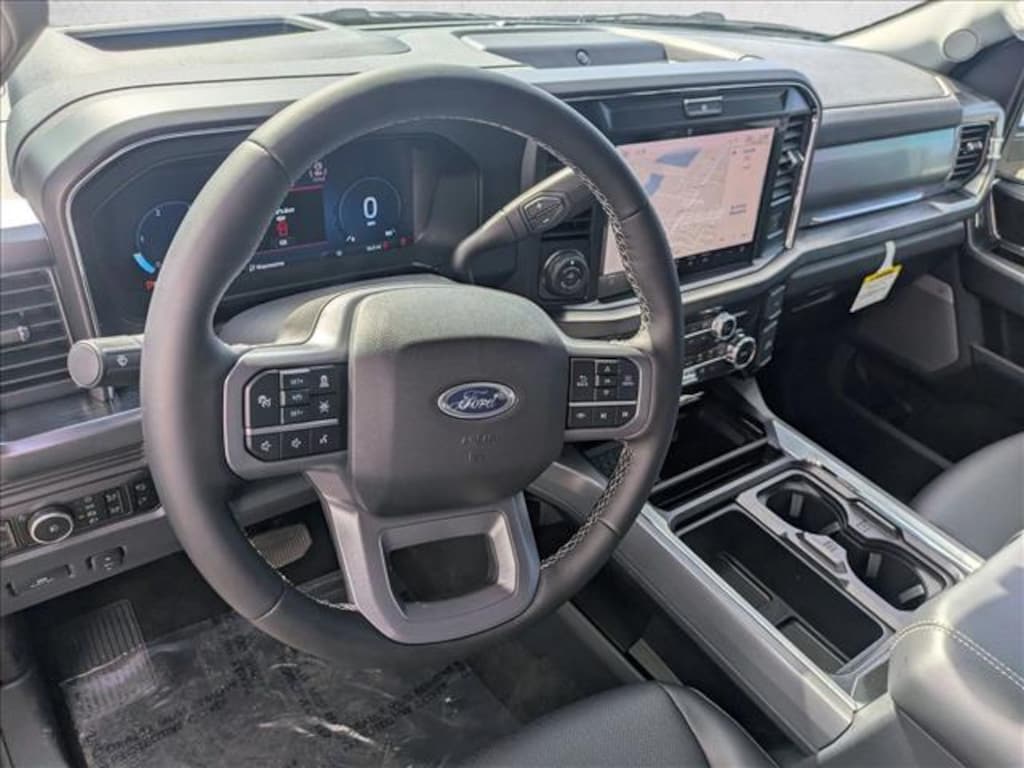 New 2025 Ford F-250 LARIAT Truck Crew Cab