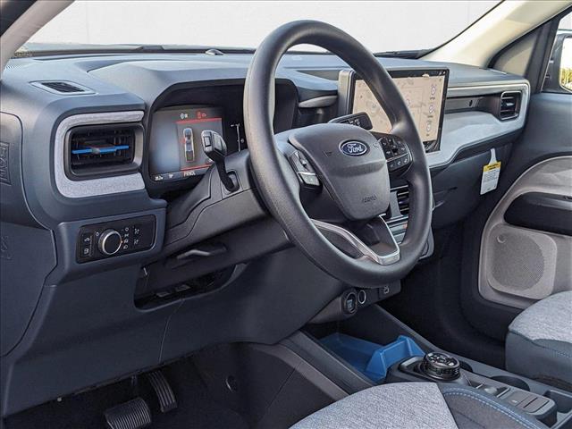 2025 Ford Maverick XLT photo 2