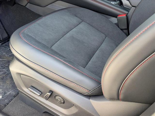 2025 Ford Explorer ST photo 4