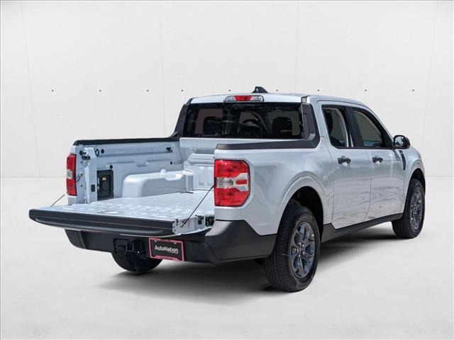 2025 Ford Maverick XLT photo 2