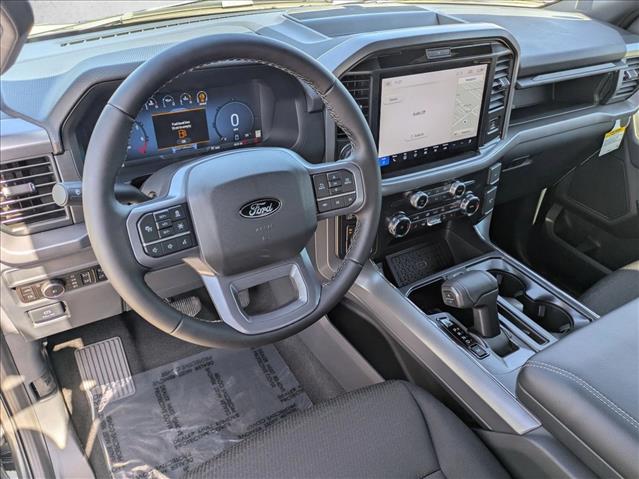 2025 Ford F-150 XLT photo 3
