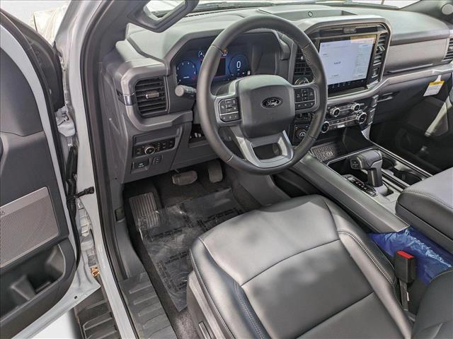 2025 Ford F-150 XLT photo 3