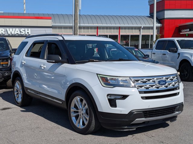 2019 Ford Explorer XLT photo 2