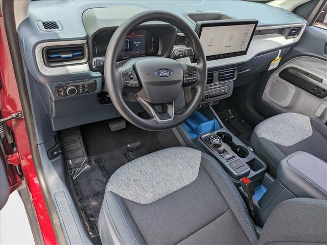 2025 Ford Maverick XLT photo 2