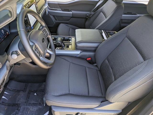 2025 Ford F-150 XLT photo 4