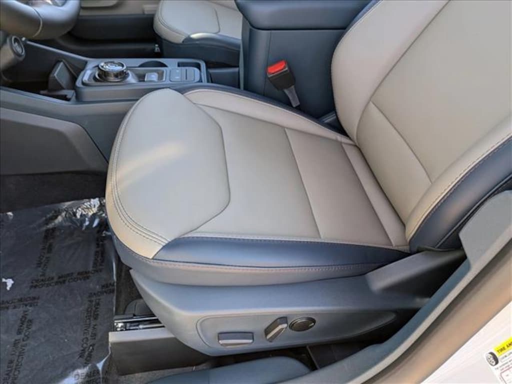 New 2025 Ford Maverick LARIAT Truck SuperCrew