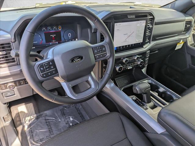 2025 Ford F-150 XLT photo 3
