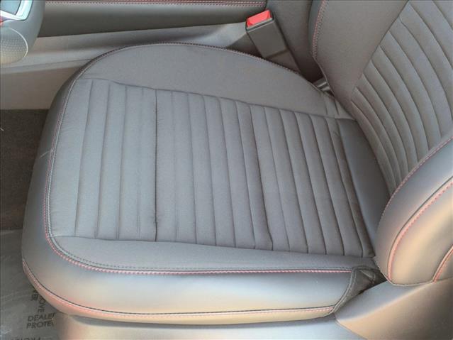 2026 Ford Explorer ST-Line photo 4