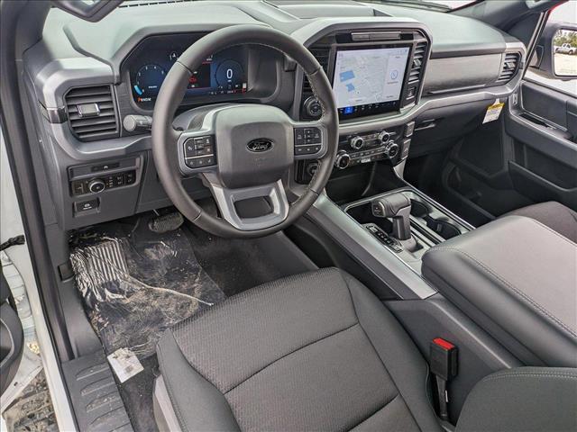 2025 Ford F-150 XLT photo 3