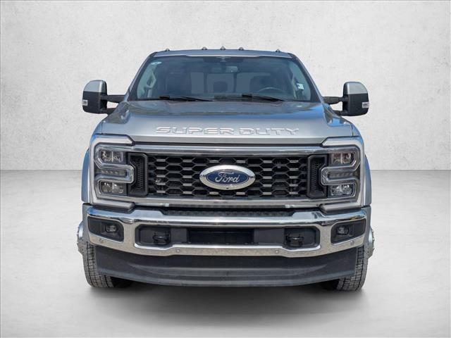 2023 Ford F-450 Lariat photo 2