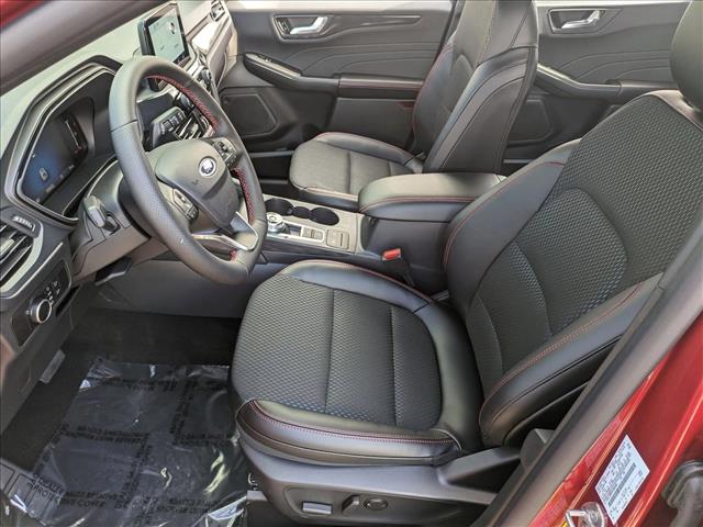 2025 Ford Escape ST-Line photo 4