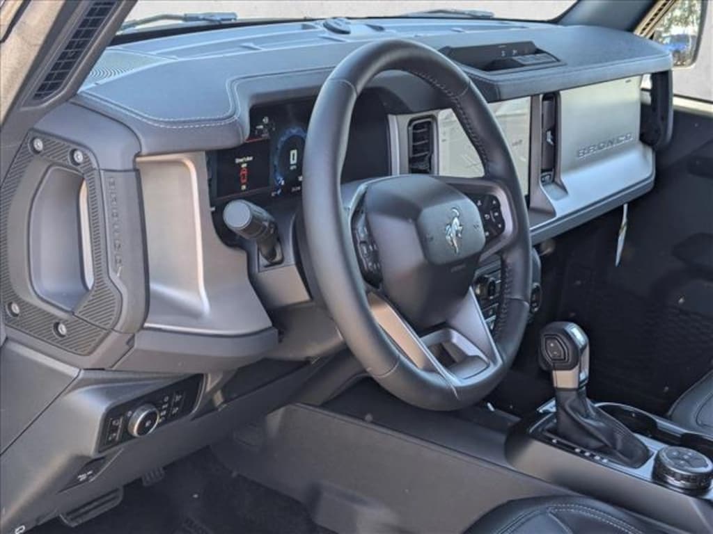 New 2025 Ford Bronco Outer Banks SUV