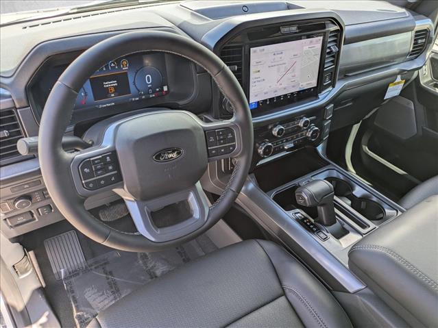 2025 Ford F-150 Lariat photo 3