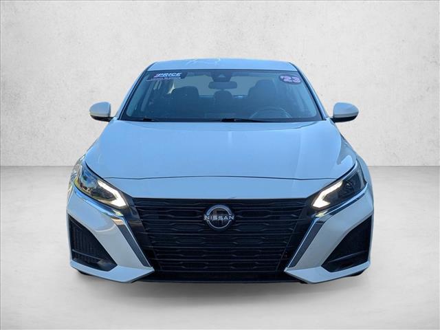 2023 Nissan Altima 2.5 SV photo 2