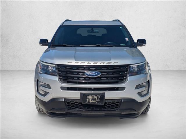 2017 Ford Explorer Sport photo 2