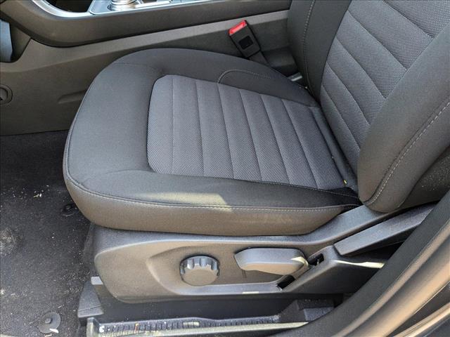 2024 Ford Edge SE photo 4