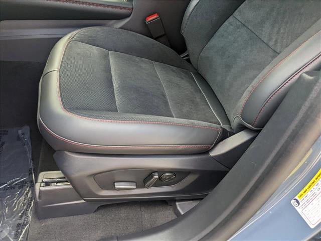 2025 Ford Explorer ST photo 3