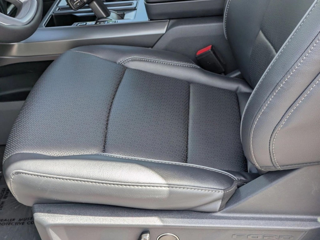 New 2026 Ford F-150 LARIAT Truck SuperCrew Cab