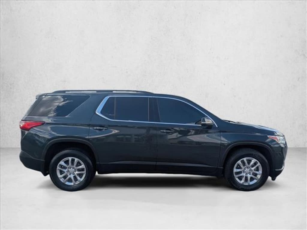 Used 2021 Chevrolet Traverse LT Cloth SUV