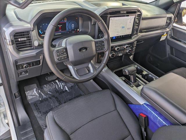 2025 Ford F-150 XLT photo 3