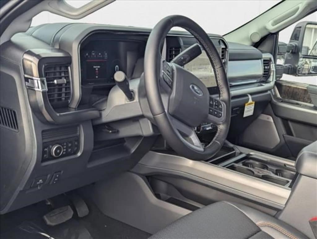 New 2026 Ford F-250 LARIAT Truck Crew Cab