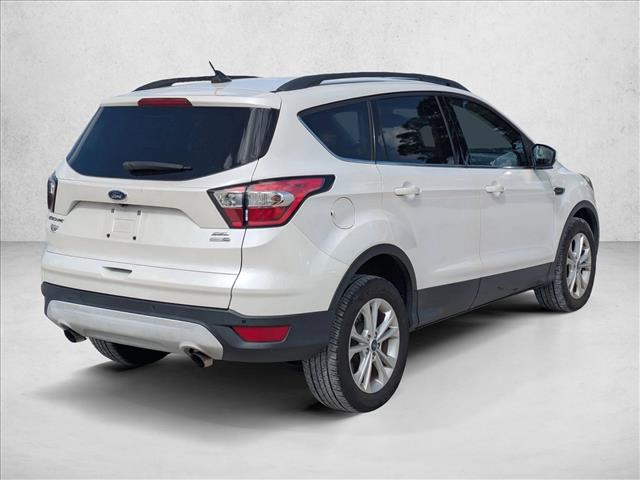 2018 Ford Escape SEL photo 3