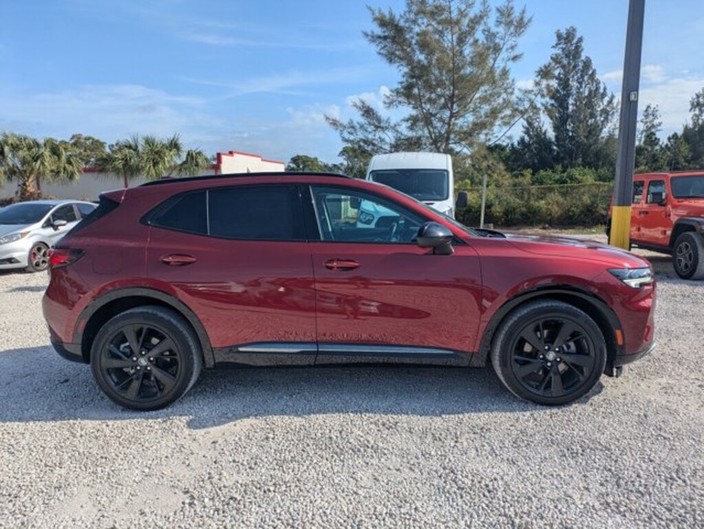 Used 2022 Buick Envision Essence SUV