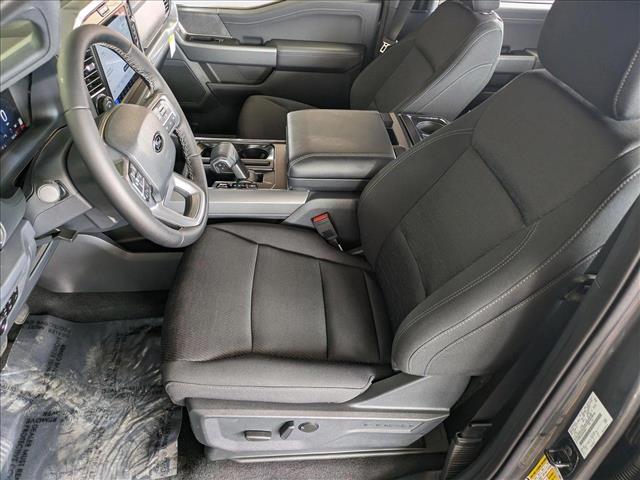2025 Ford F-150 XLT photo 4