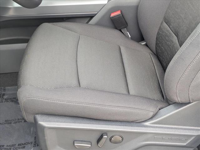 2025 Ford F-150 XLT photo 4