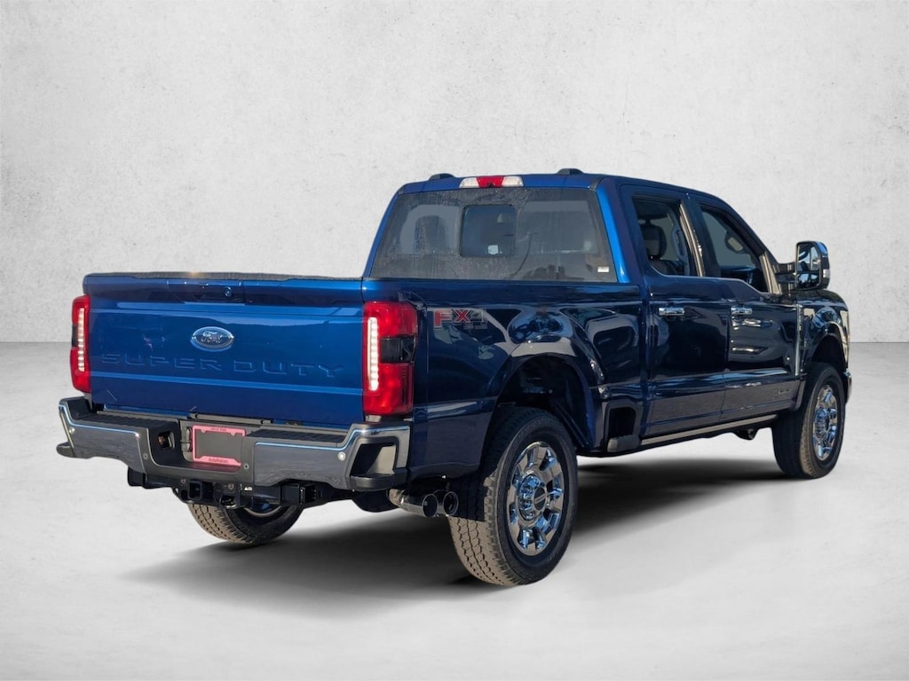New 2026 Ford F-250 LARIAT Truck Crew Cab