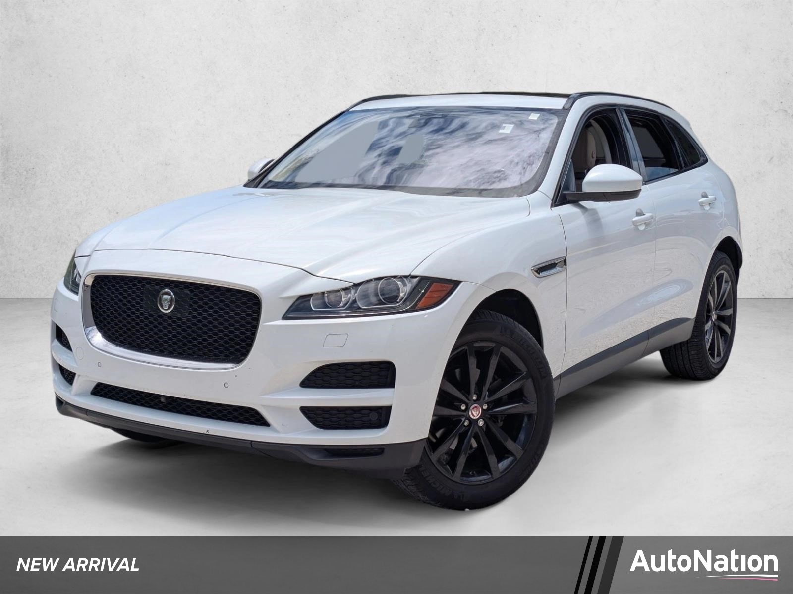 2019 Jaguar F-PACE 25t Prestige AWD's photo