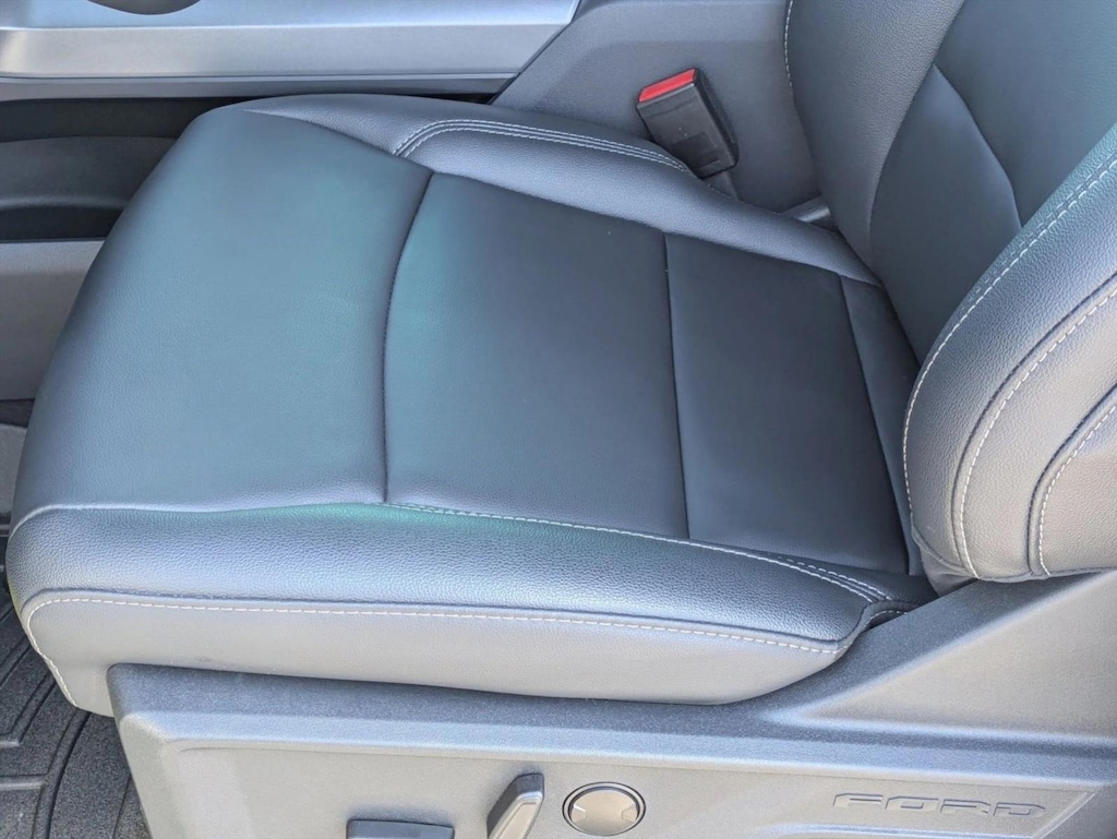 New 2025 Ford F-150 XLT Truck SuperCrew Cab
